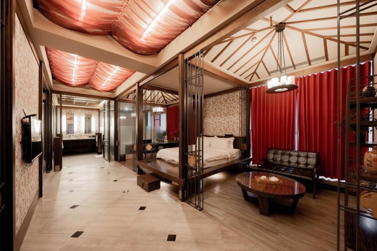 Tian Xia Ju Motel Yilan Exterior foto
