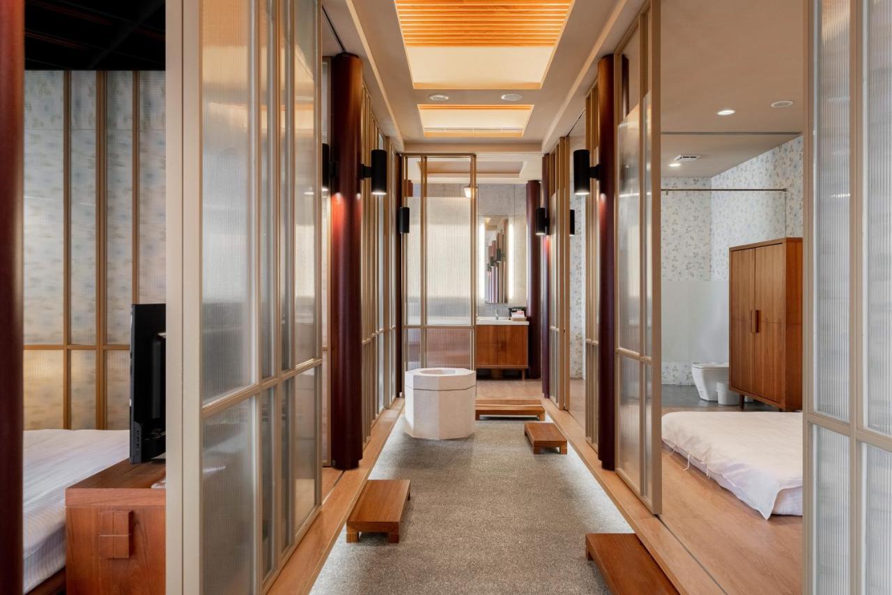 Tian Xia Ju Motel Yilan Exterior foto