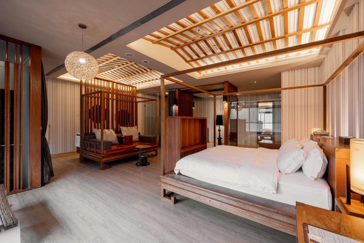 Tian Xia Ju Motel Yilan Exterior foto