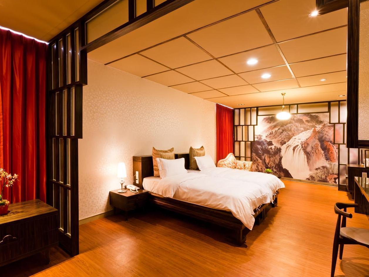 Tian Xia Ju Motel Yilan Exterior foto