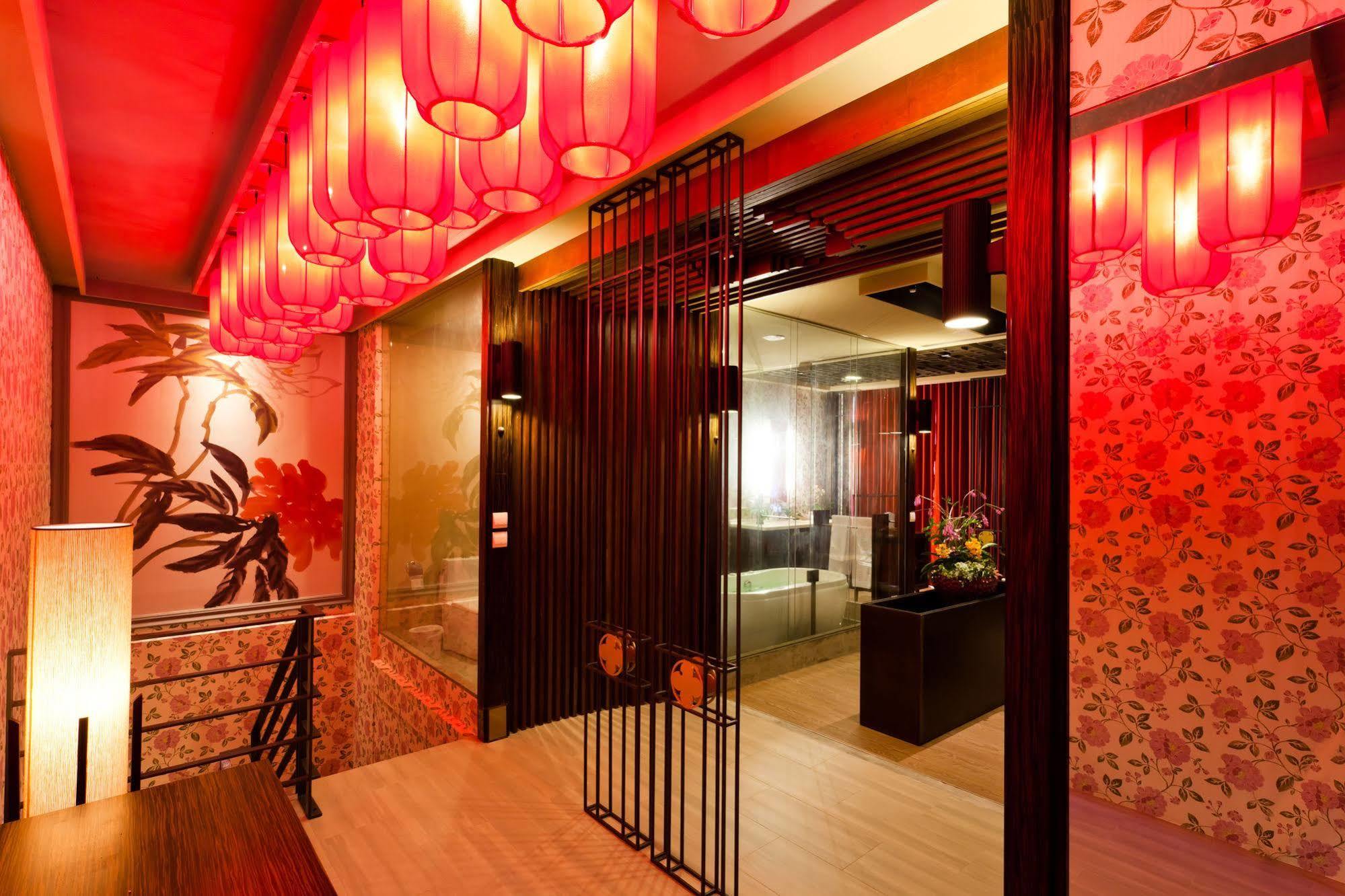 Tian Xia Ju Motel Yilan Exterior foto